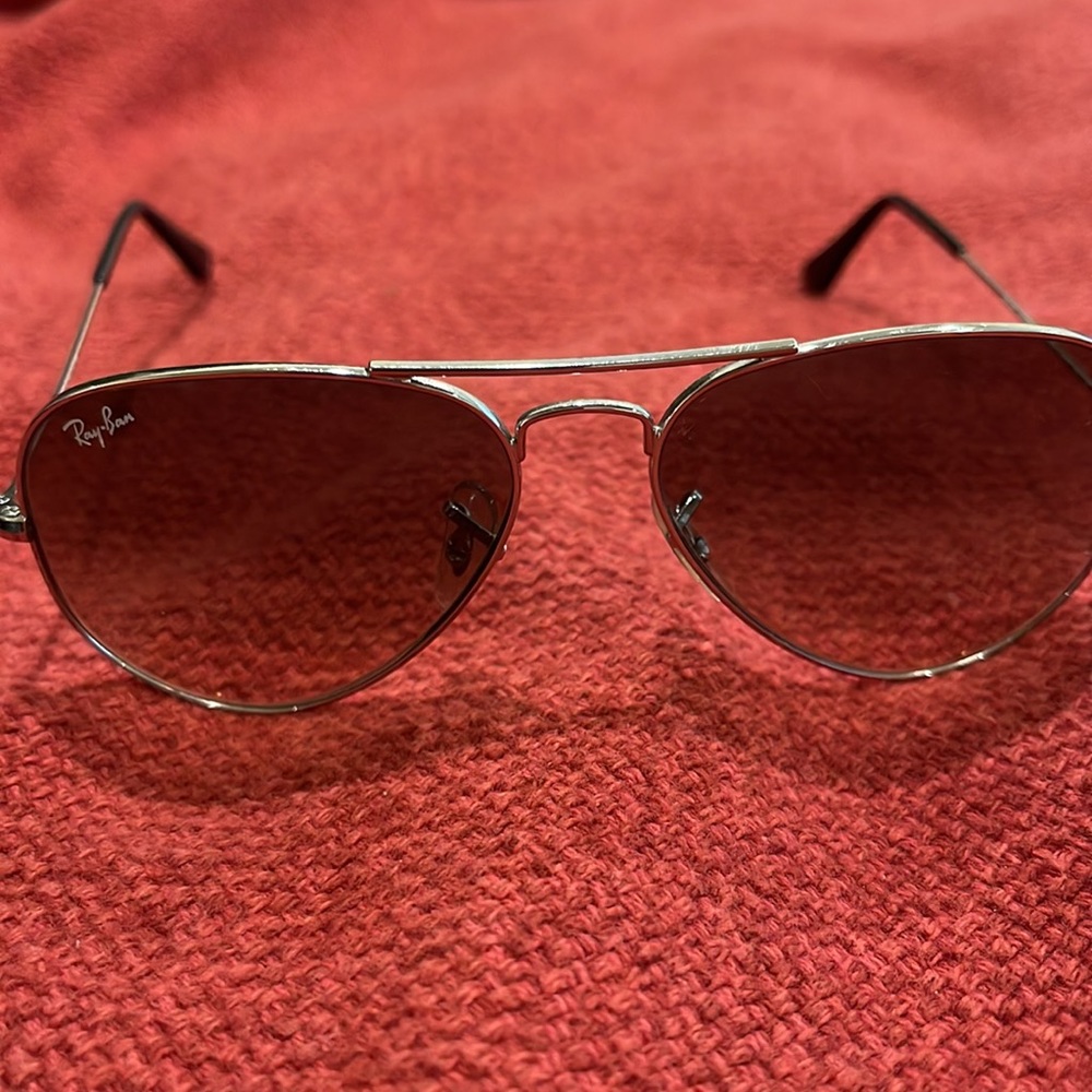 Ray-Ban silver framed glasses. Barely worn. EUC
